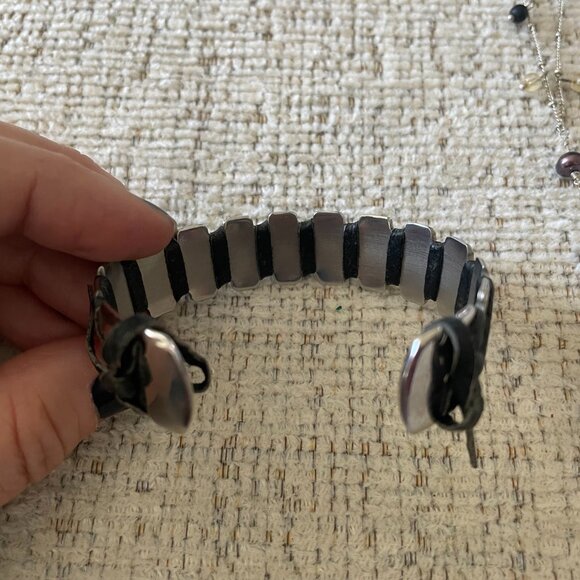 Lot of Necklaces & Bracelets - Picture 3 of 8